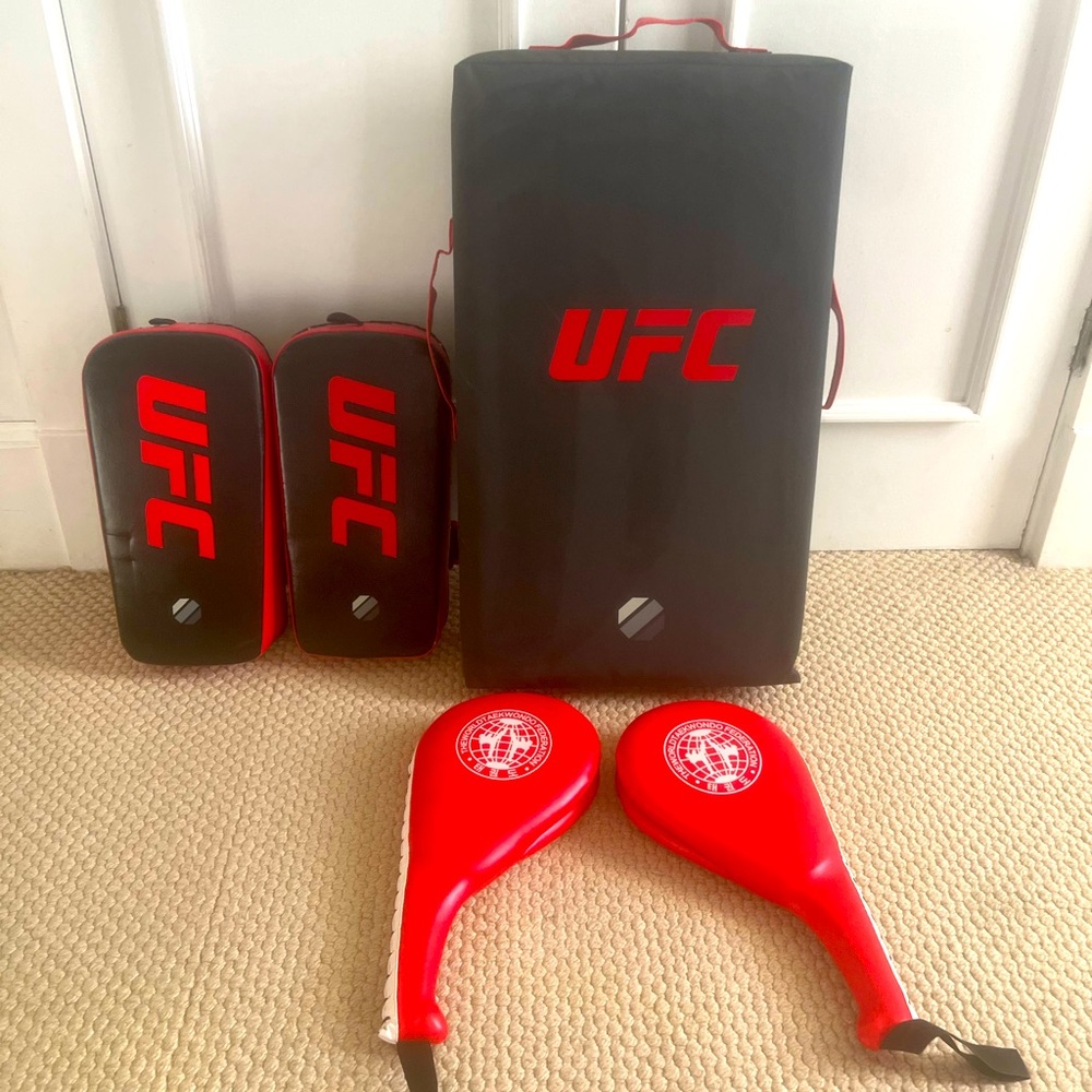 UFC /Taekwondo pads set